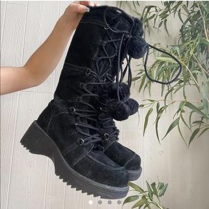 Black y2k Wintetcore Bimbo Boots 🖤